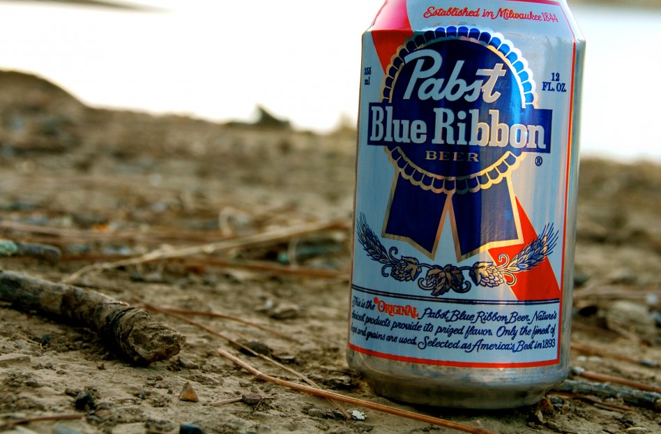 Want More Military Leaders Reading? Use The Pabst Blue Ribbon Strategy